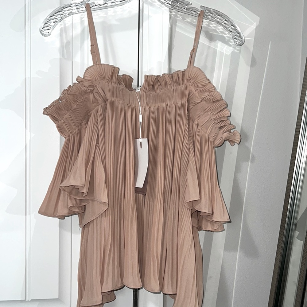 Endless Rose off the shoulder top *New w/ tags* size medium: color nude pink